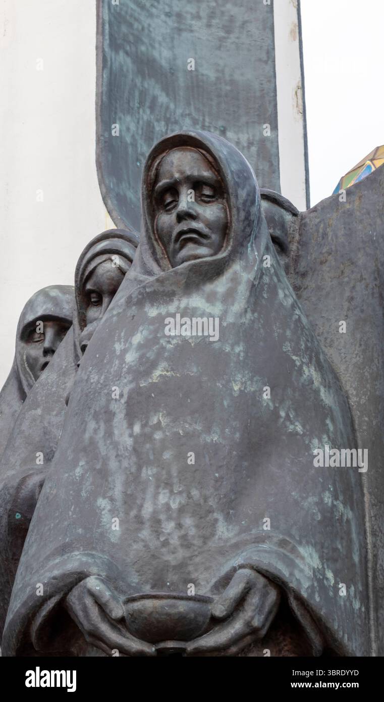 07.07.2025- Minsk, Bielorussia - il complesso commemorativo dell'Isola delle lacrime dedicato ai soldati bielorussi morti durante la guerra sovietico-afghana. Foto Stock