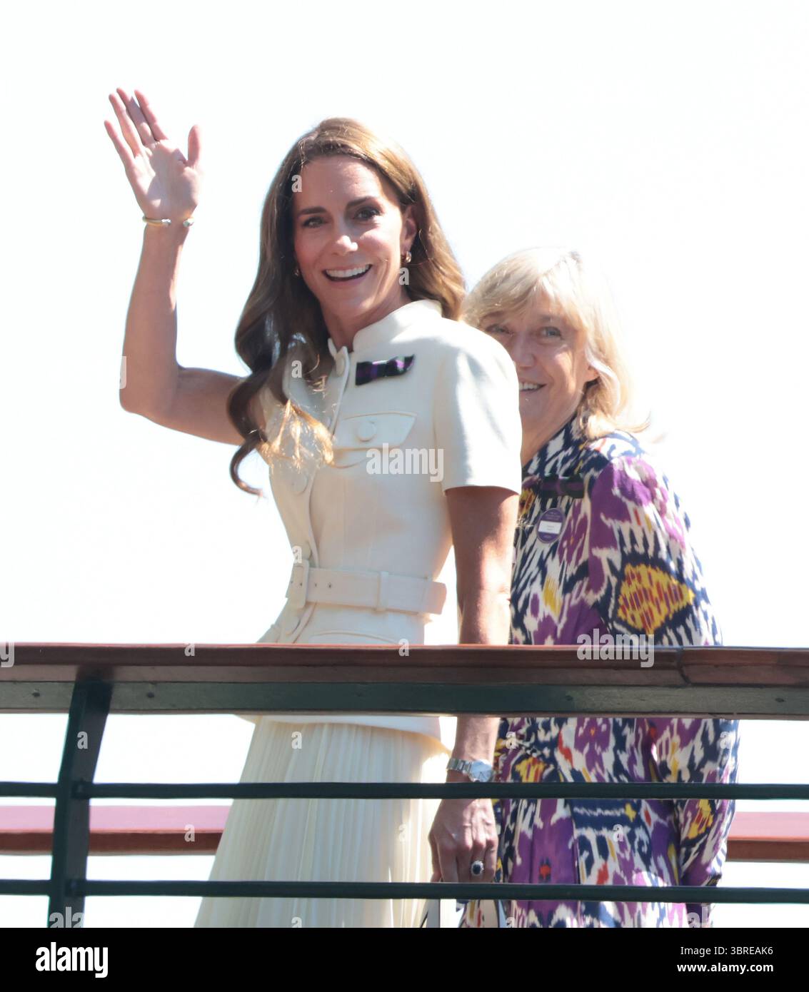 Londra, Regno Unito. 12 luglio 2025. Catherine, Principessa di Galles, arriva ai Campionati di Wimbledon 2025 per la finale femminile dei singoli a Londra sabato 12 luglio 2025. Foto di Hugo Philpott/UPI credito: UPI/Alamy Live News Foto Stock