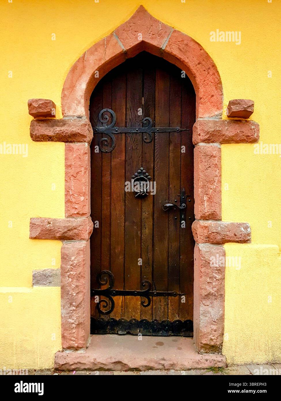 tipiche porte d'ingresso decorative di san cristobal de las casas, messico Foto Stock