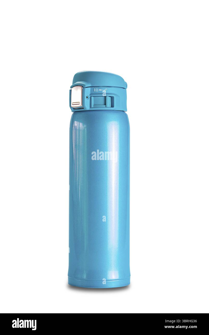 Bottiglia d'acqua blu in metallo lucido con tappo isolato su sfondo bianco con percorso di ritaglio per sport all'aperto, escursioni, corsa o campeggio, fitness i Foto Stock