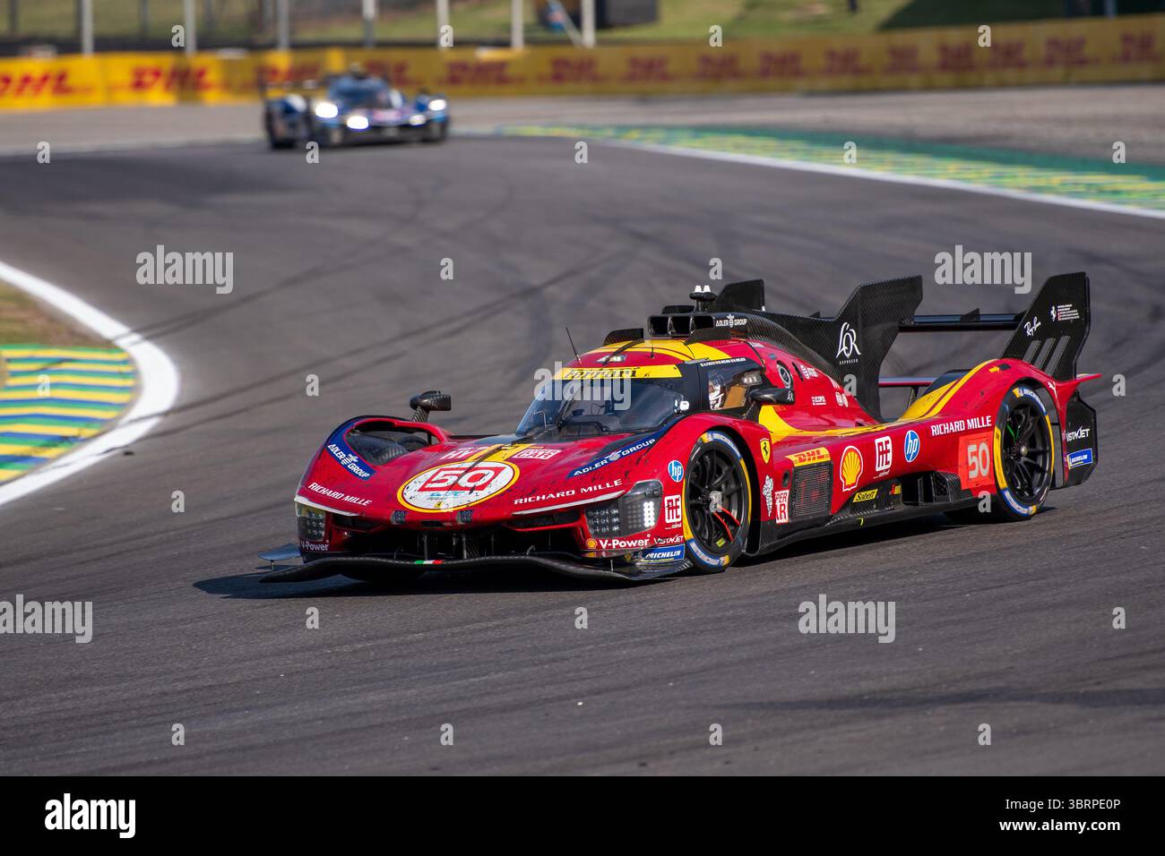 San Paolo, Brasile. 13 luglio 2025. SAN PAOLO, BRASILE - 13 LUGLIO: Ferrari 499P #50 dalla Ferrari AF Corse, guidata da Antonio fuoco (ITA), Miguel Molina (SPA) e Nicklas Nielsen (DEN) durante il Campionato Mondiale Endurance FIA 6 ore di San Paolo 2025 a Autódromo José Carlos Pace il 13 luglio 2025, a San Paolo, Brasile. (Foto di Leandro Bernardes/PxImages) credito: PX Images/Alamy Live News Foto Stock