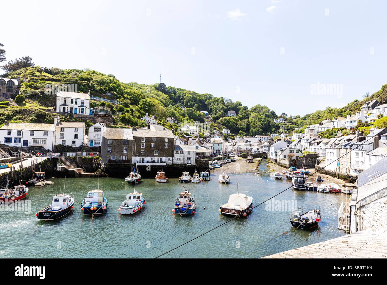Polperro Village, Polperro, Cornovaglia, Regno Unito, Inghilterra, villaggio, villaggi, Cornovaglia, porto, barche, porto di Polperro, marea, barca, porticciolo, vista mare, costa, Foto Stock