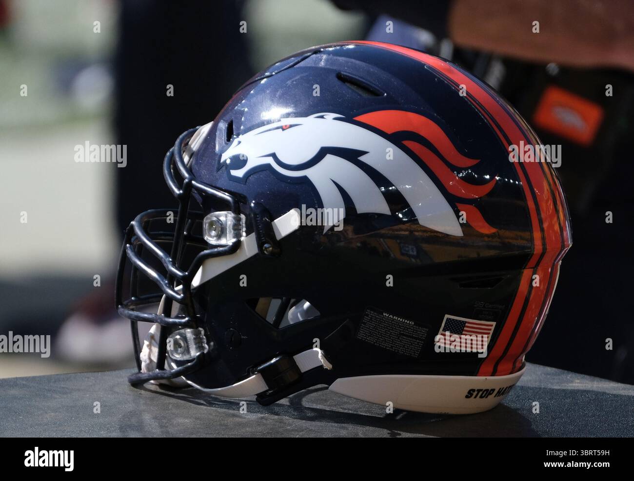20 settembre 2020: Casco dei Broncos durante i Pittsburgh Steelers vs Denver Broncos all'Heinz Field di Pittsburgh, PA. Jason Pohuski/CSM (immagine di credito: &Copy; Jason Pohuski/CSM tramite cavo ZUMA) Foto Stock