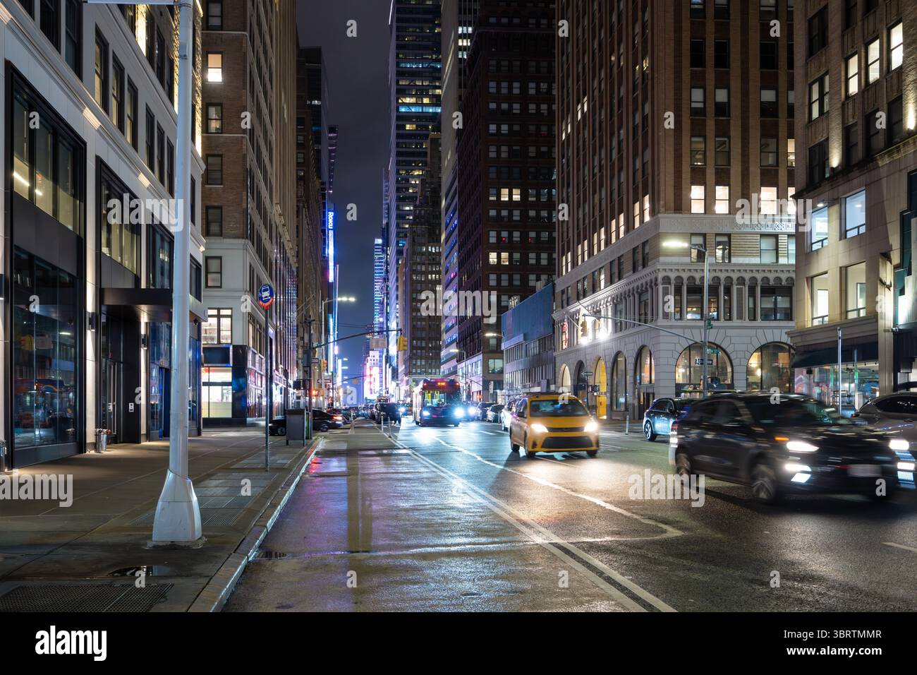 New York Avenue in una serata invernale Foto Stock