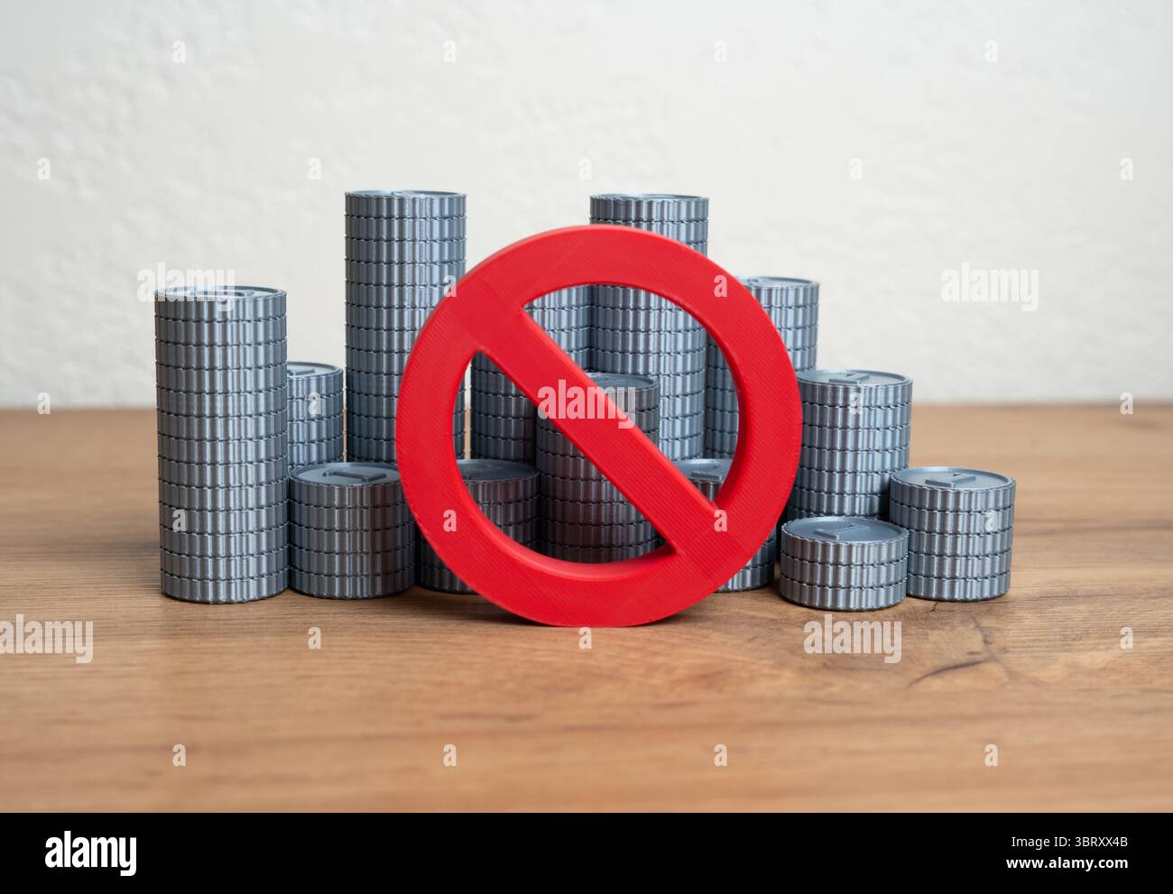 Monete monetarie e un segno di divieto. Abbandono delle denominazioni metalliche della moneta nazionale. Riforma monetaria. Controllo dell'inflazione, riprogettazione della valuta Foto Stock