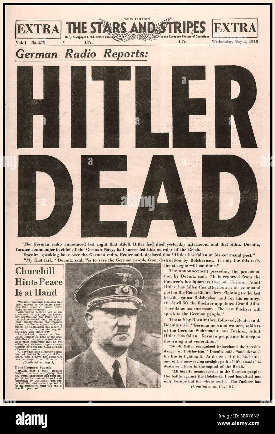 Titolo di giornale "HITLER MORTO" che dichiara che Adolf Hitler è morto. 2 maggio 1945. Quotidiano militare Stars and Stripes seconda guerra mondiale seconda guerra mondiale. L'inizio della fine della seconda guerra mondiale in Europa. Foto Stock