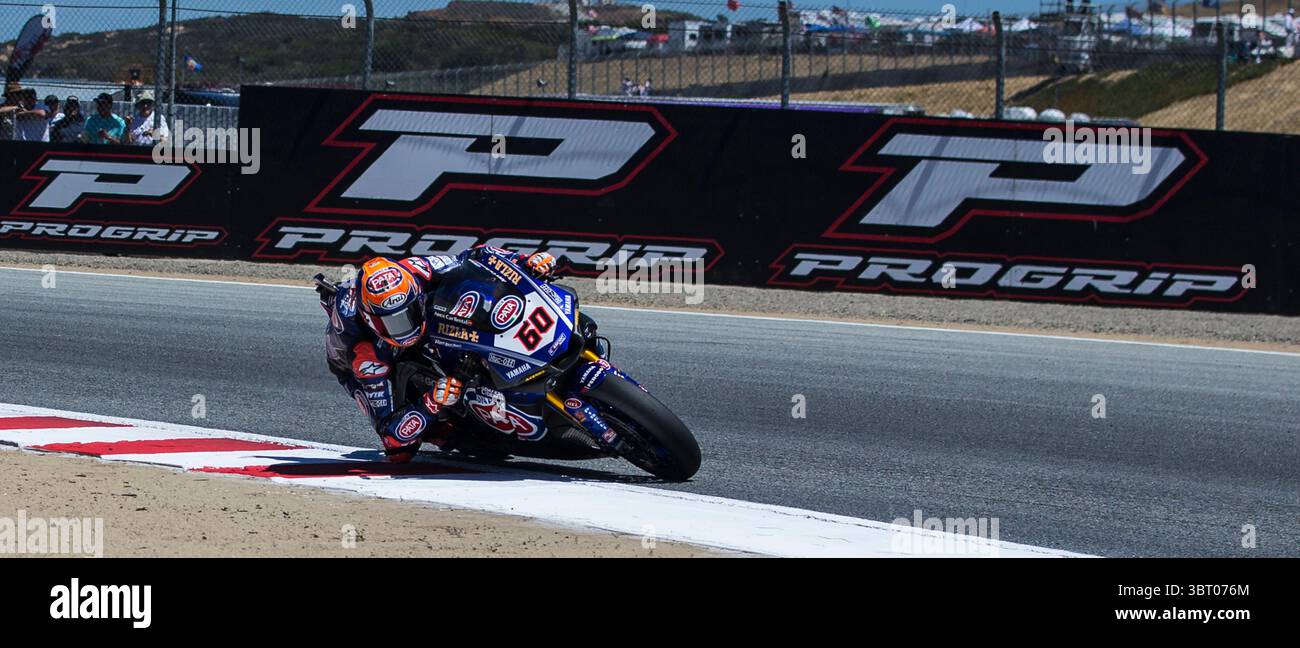 23 giu 2018 Monterey, CA, U.S.A # 60 Michael van der Mark si batte per la posizione in uscita dalla curva 4 durante la Motul FIM World Superbike Superpole # 1 al WeatherTech Raceway Laguna Seca Monterey, CA Thurman James / CSM(Credit Image: &Copy; Thurman James/CSM via ZUMA Wire) Foto Stock