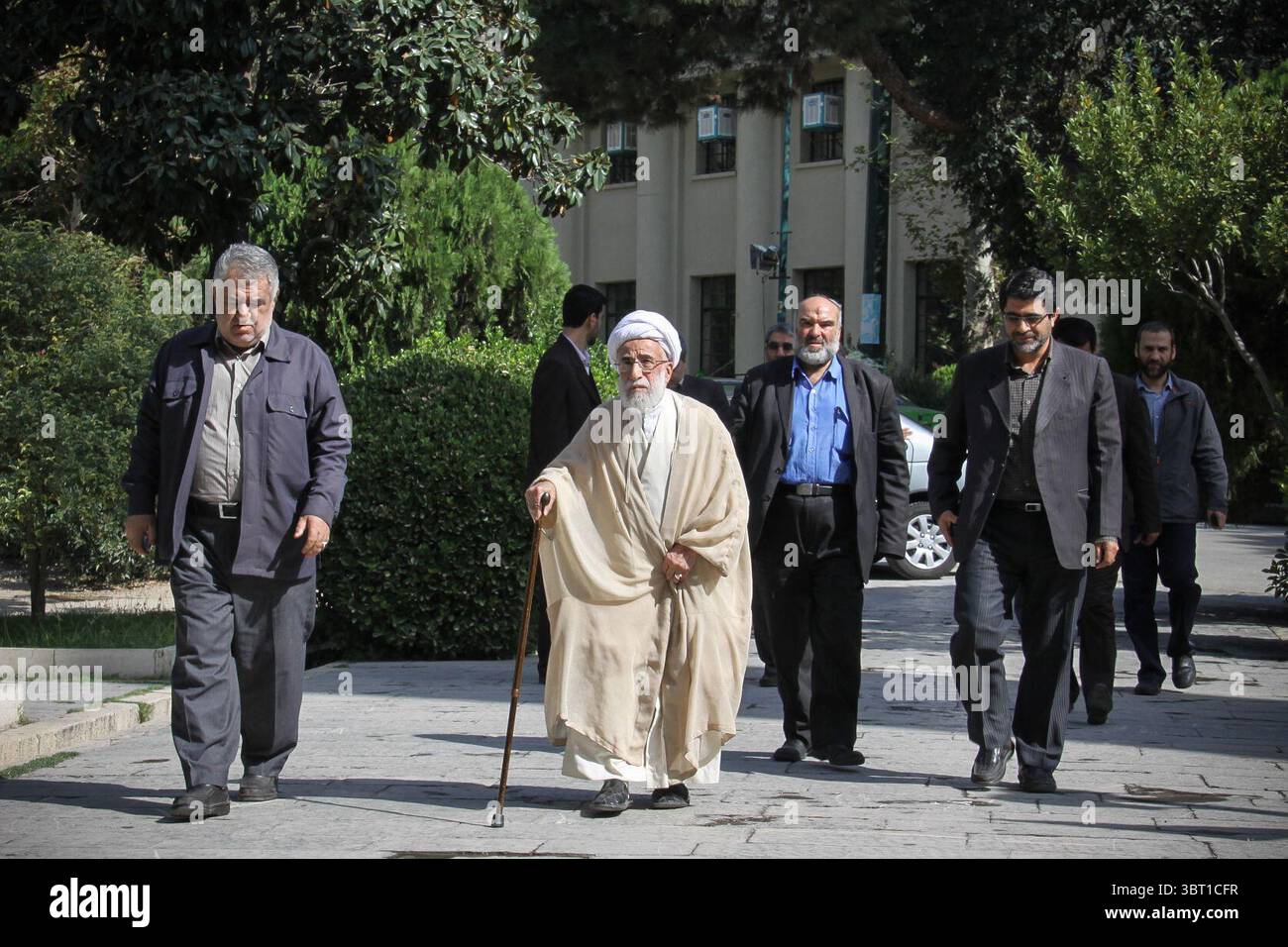 6 ottobre 2015, Teheran, IRAN: Il presidente dell'Assemblea degli esperti, Ahmad Jannati, è visto alla moschea universitaria di Teheran, in Iran. (Immagine di credito: © Rouzbeh Fouladi/ZUMA Wire) Foto Stock