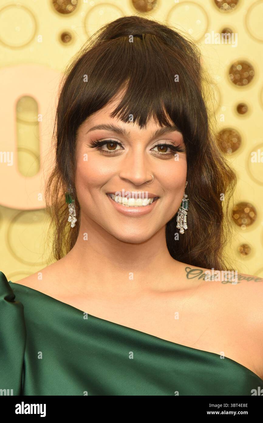22 settembre 2019, Los Angeles, CA, Stati Uniti: LOS ANGELES - 22 settembre: Lilly Singh ai Primetime Emmy Awards - arrivi al Microsoft Theater il 22 settembre 2019 a Los Angeles, CA (Credit Image: © Kathy Hutchins via ZUMA Wire) Foto Stock