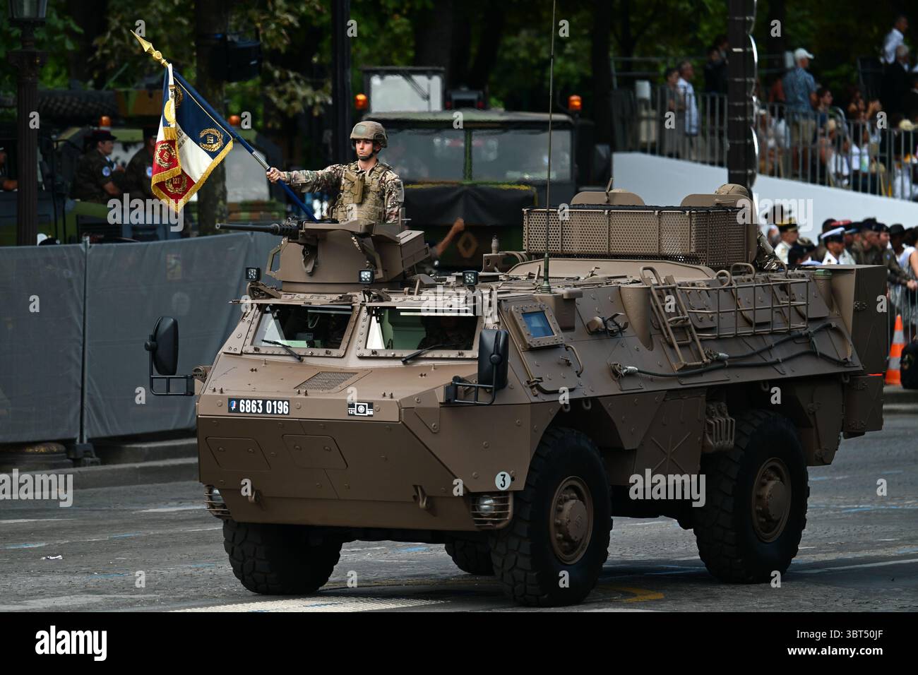 Parigi, Francia. 14 luglio 2025. 14 luglio 2025 sfilata, sugli Champs Elysees, Parigi. - 14/07/2025 - Francia/Ile-de-France (regione)/Parigi - Julien Mattia/le Pictorium credito: LE PICTORIUM/Alamy Live News Foto Stock