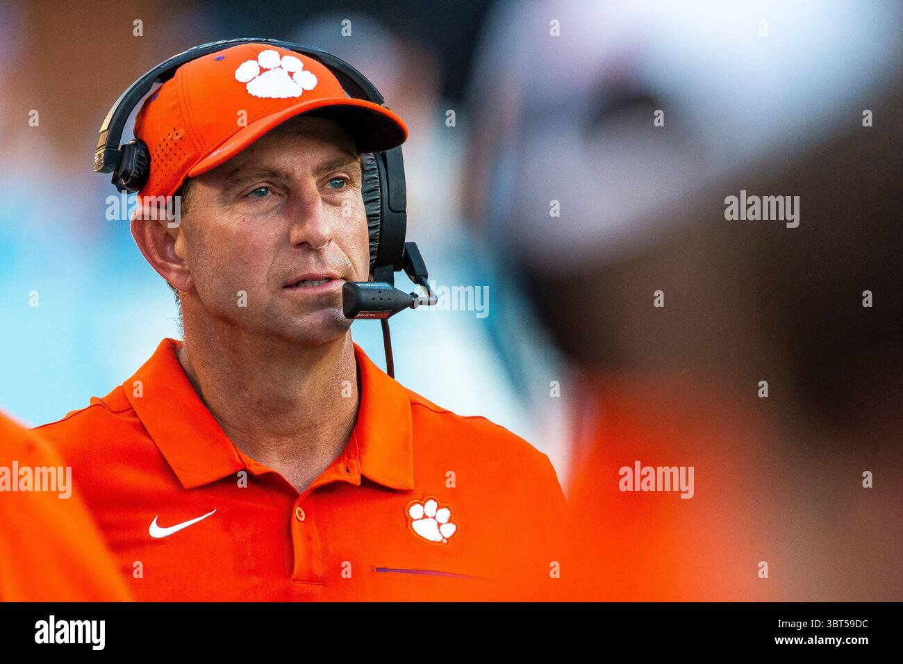28 settembre 2019: Allenatore dei Clemson Tigers Dabo Swinney durante il quarto quarto quarto del match NCAA al Kenan Memorial Stadium di Chapel Hill, North Carolina. (Scott Kinser/Cal Sport Media)(immagine di credito: &Copy; Scott Kinser/CSM tramite cavo ZUMA) Foto Stock