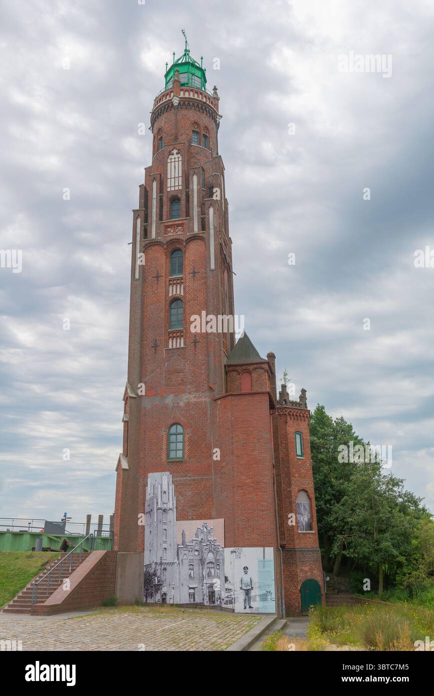 Simon-Loschen-Leuchtturm, edificio in mattoni, Bremerhaven, Stato di Brema, Germania del Nord, Europa centrale Foto Stock