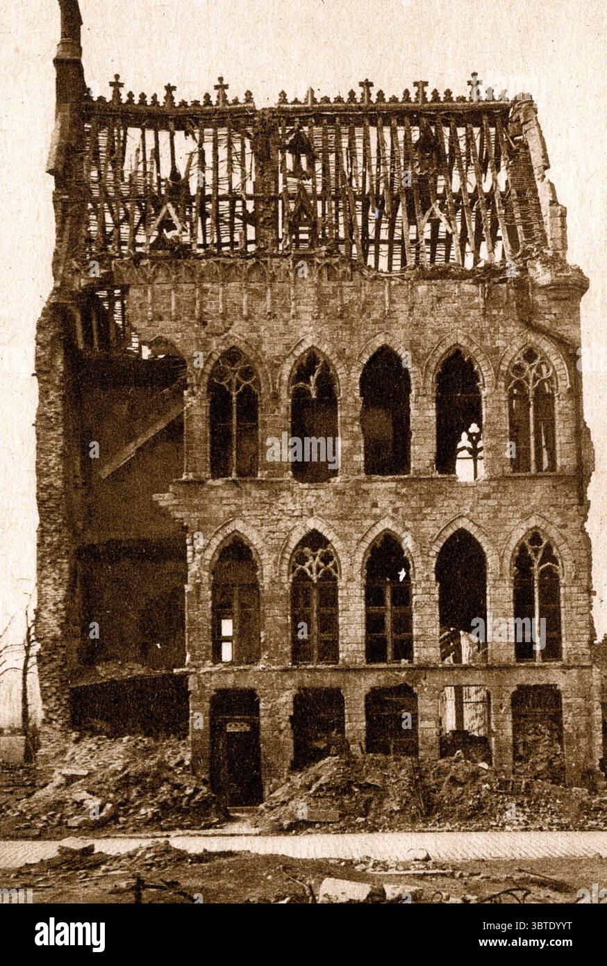 L'ufficio postale di Ypres dopo la guerra Foto Stock