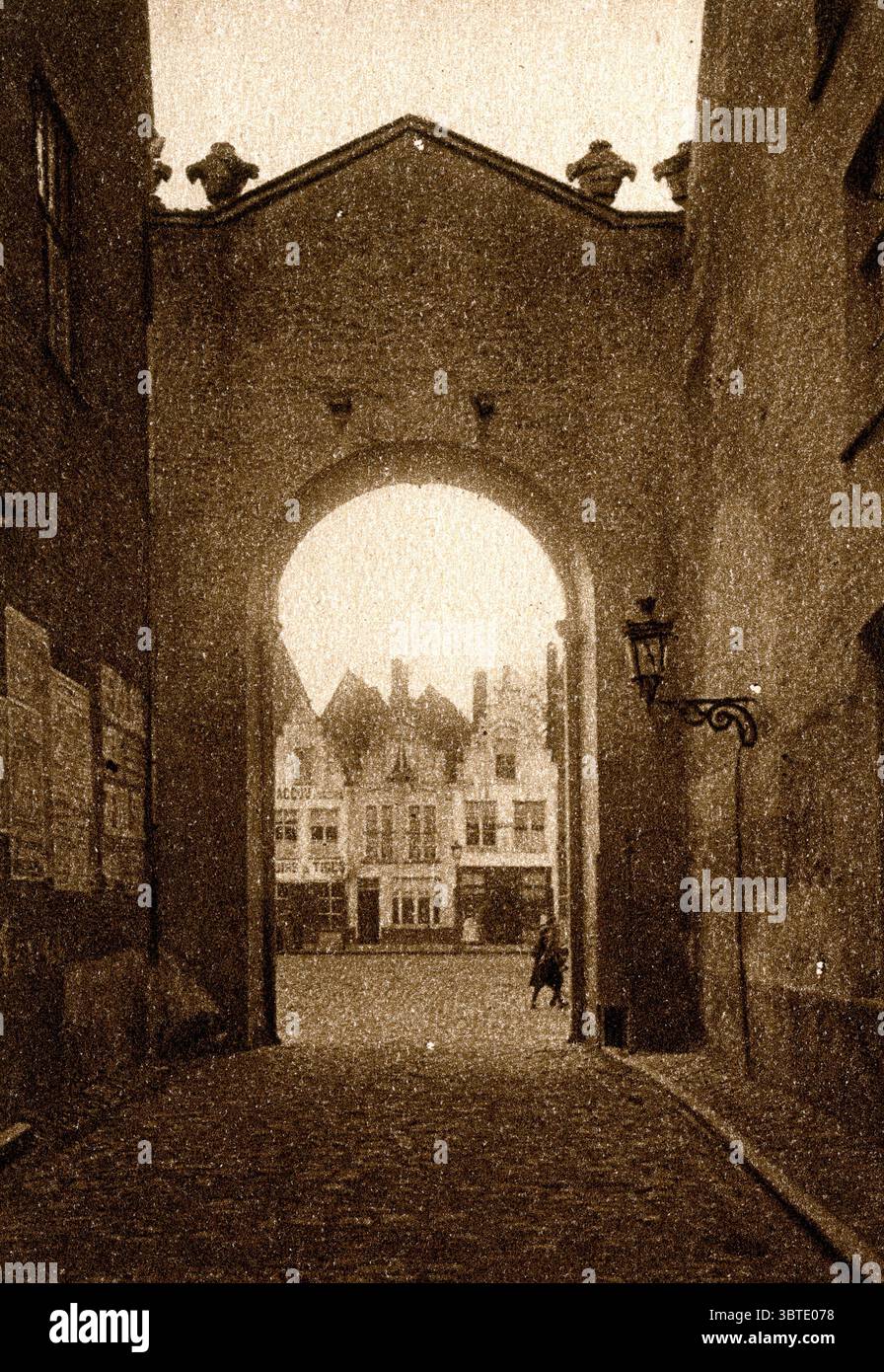 La porta del Chiostro di San Martino prima della battaglia di Ypres Foto Stock
