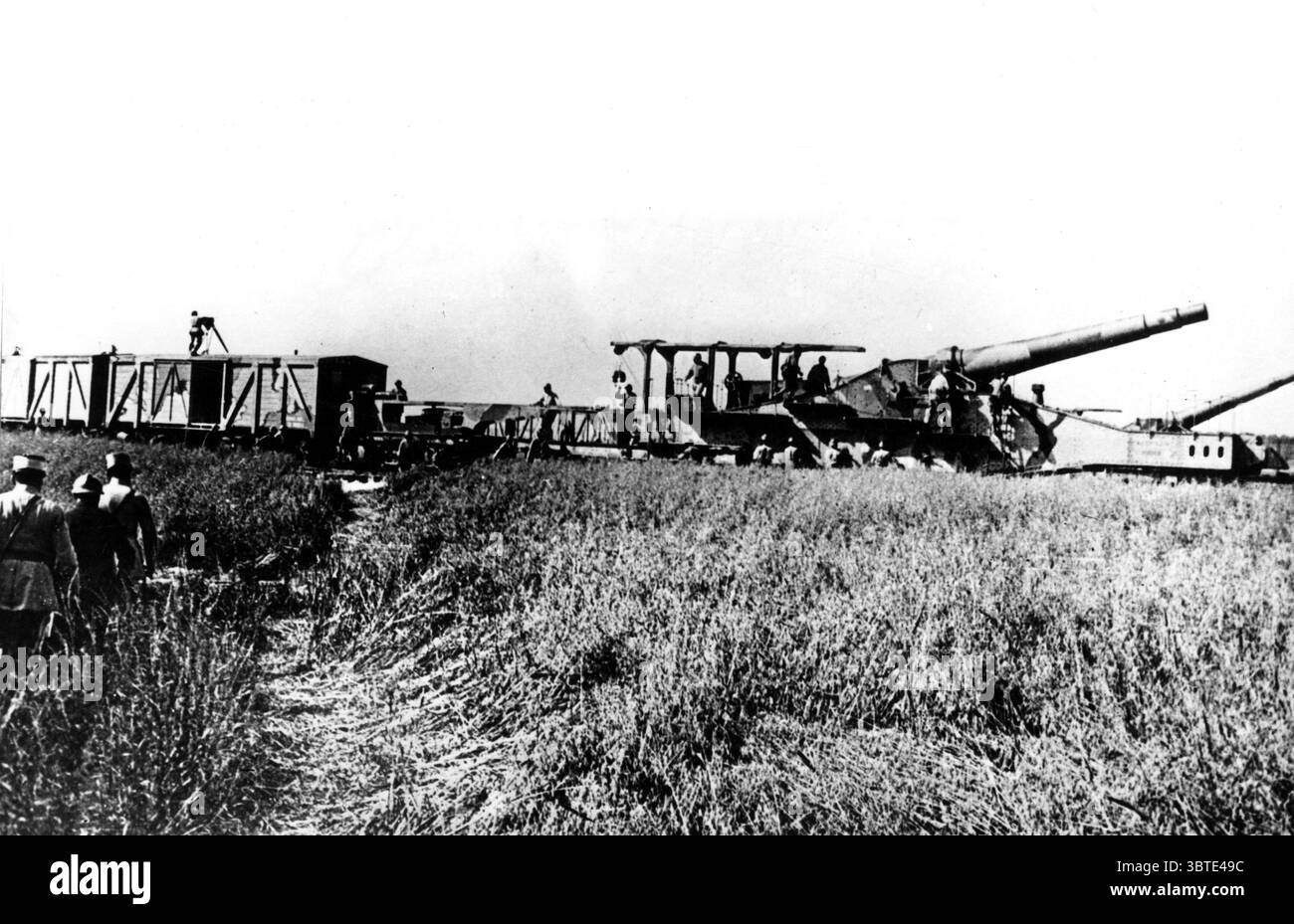 Due pezzi di artiglieria francese pesante . Foto Stock