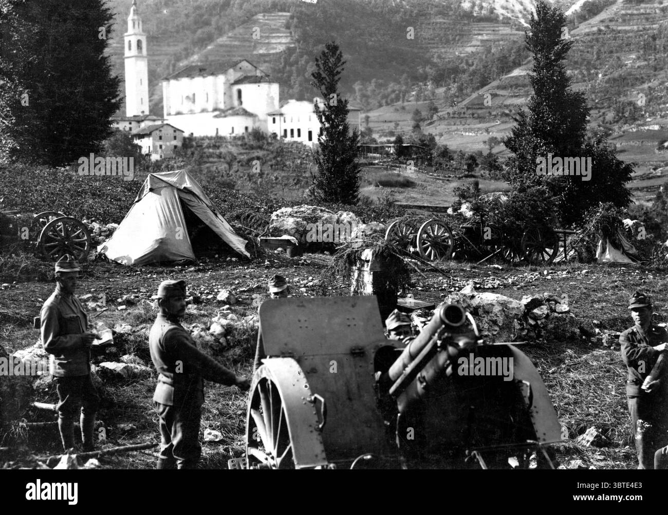 Batteria Howitzer da 10 cm . Laghi . 1916 Foto Stock