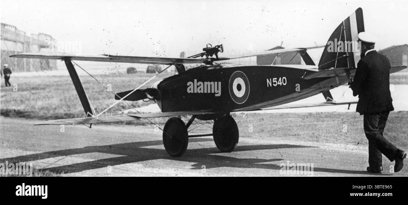 L'Eastchurch Kitten era un caccia biplano leggero con un'apertura alare di 18 piedi, alimentato da un motore ABC Gnat da 35 hp e armato con una pistola Lewis. Solo uno è stato costruito perché era troppo instabile . 1914 - 19 18 Foto Stock