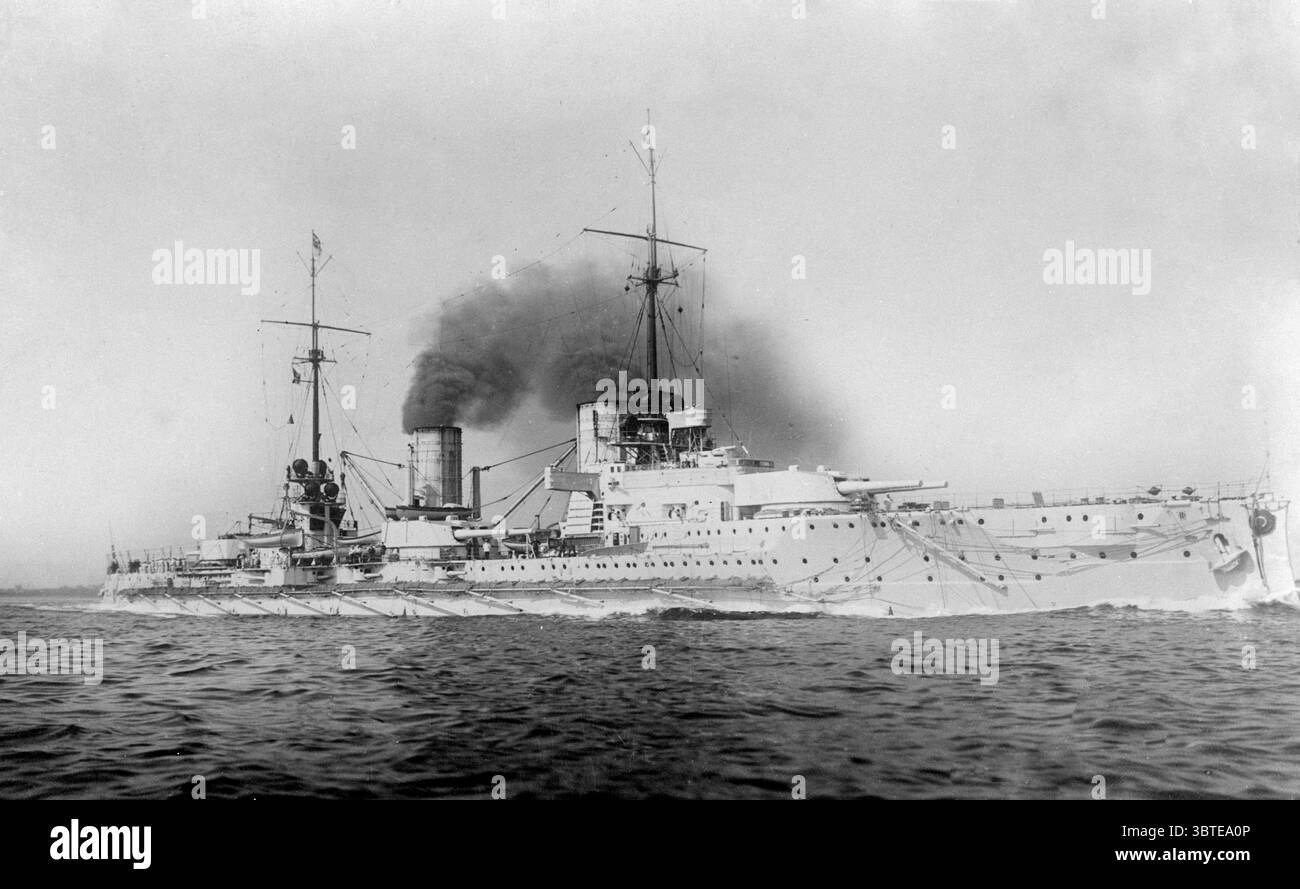 Marina tedesca . SMS . Von der Tann . 1914 la SMS Von der Tann fu il primo incrociatore da battaglia costruito per la Kaiserliche Marine tedesca, nonché la prima grande nave da guerra a turbina della Germania. Costruita da Blohm + Voss ad Amburgo , fu la cavalleria del Fleet Scouting Squadron . Foto Stock