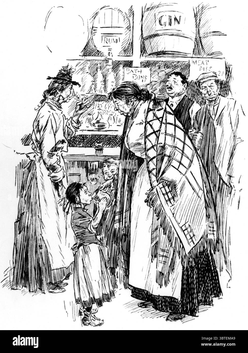 La bambina beve dal tankard di gin di sua madre in una casa di London Gin Foto Stock