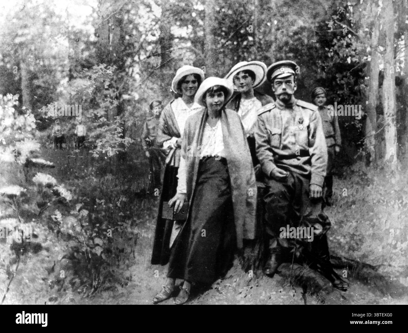 Zar Nicola II e le sue figlie in cattività 1917 Foto Stock