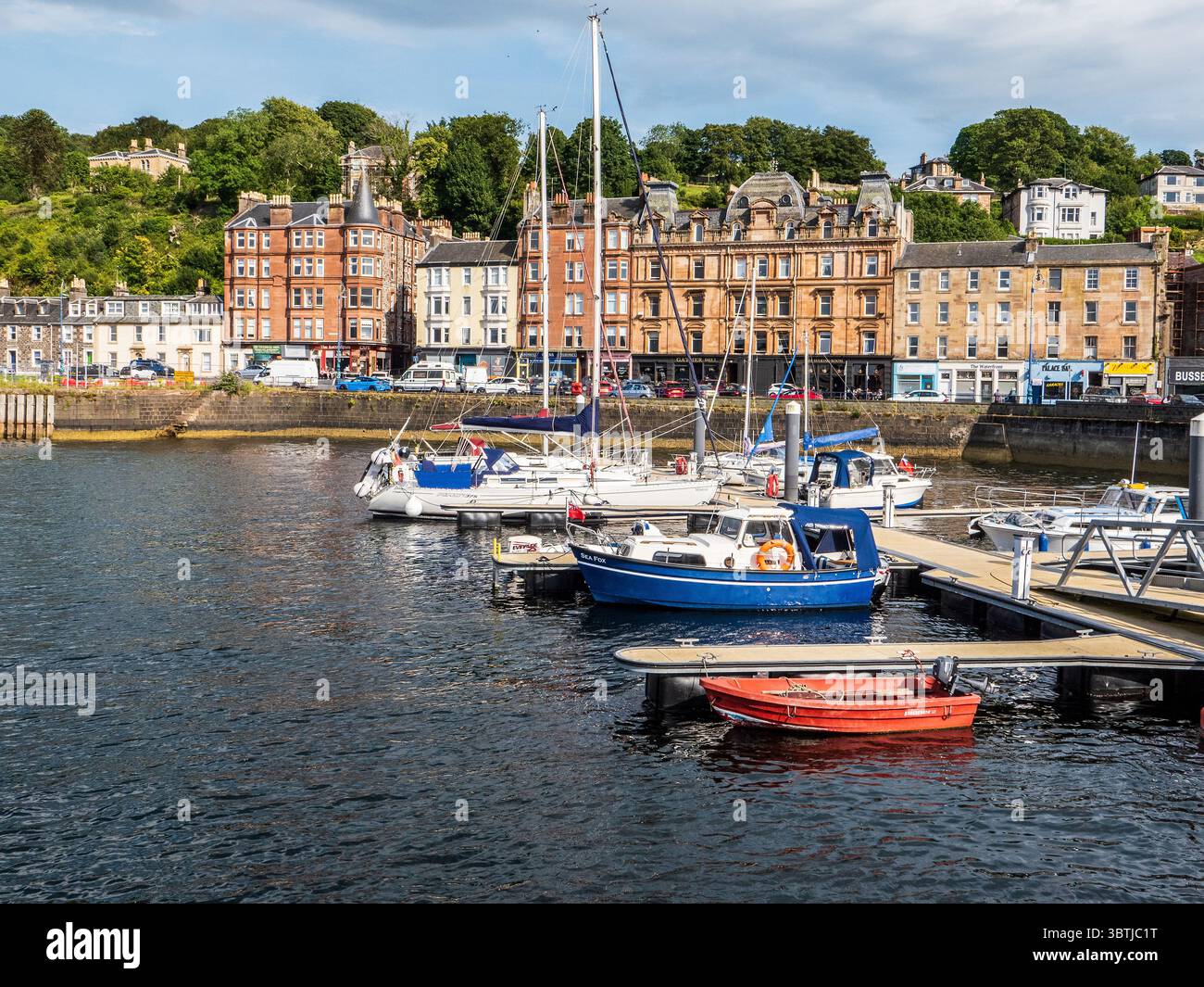Porto di Rothesay e lungomare, Isola di Bute, Scozia Foto Stock