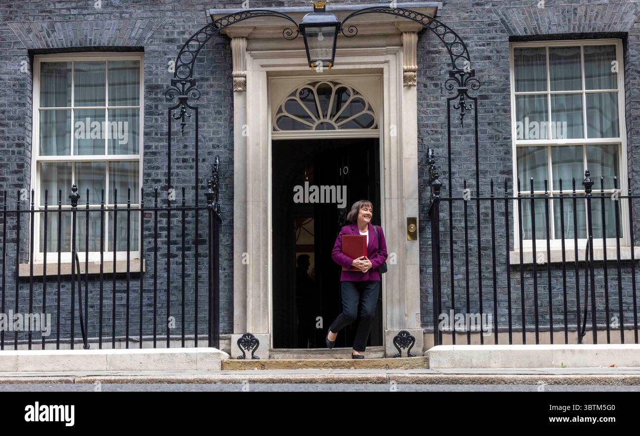 Londra, Regno Unito. 15 luglio 2025. Jo Stevens, Segretario di Stato per il Galles, a Downing Street per la riunione settimanale del Gabinetto. Crediti: Mark Thomas/Alamy Live News Foto Stock