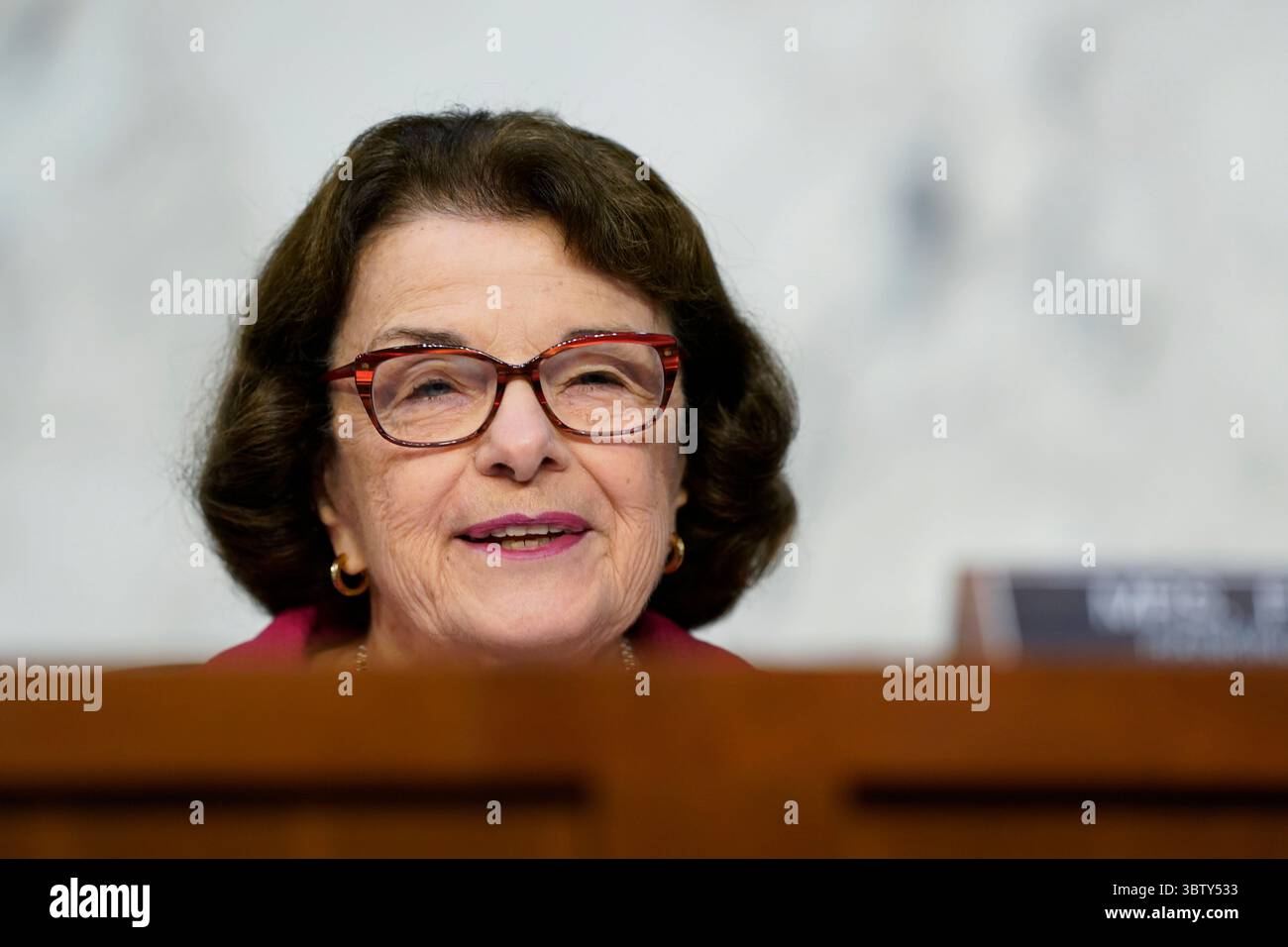 13 ottobre 2020, Washington, District of Columbia, USA: La senatrice degli Stati Uniti Dianne Feinstein (Democratica della California), membro della classifica, Commissione giudiziaria del Senato degli Stati Uniti, interviene durante l'udienza di conferma per la candidata alla Corte Suprema Amy Coney Barrett, davanti alla Commissione giudiziaria del Senato, martedì 13 ottobre 2020, a Capitol Hill a Washington (immagine di credito: © Susan Walsh - Pool via CNP/CNP via ZUMA Wire) Foto Stock