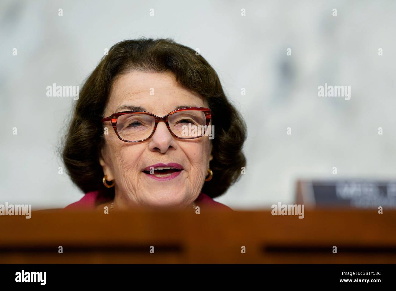 13 ottobre 2020, Washington, District of Columbia, USA: La senatrice degli Stati Uniti Dianne Feinstein (Democratica della California), membro della classifica, Commissione giudiziaria del Senato degli Stati Uniti, interviene durante l'udienza di conferma per la candidata alla Corte Suprema Amy Coney Barrett, davanti alla Commissione giudiziaria del Senato, martedì 13 ottobre 2020, a Capitol Hill a Washington (immagine di credito: © Susan Walsh - Pool via CNP/CNP via ZUMA Wire) Foto Stock