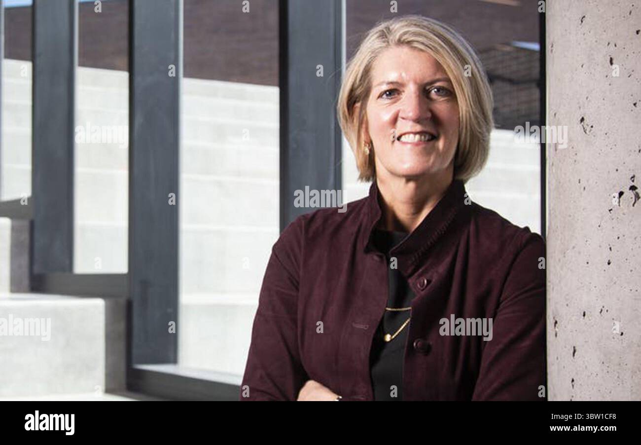 30 ottobre 2020, Minneapolis, Minnesota, Stati Uniti: Il presidente e CEO di Land o'Lakes Beth Ford posa per un ritratto. I limitati risultati del terzo trimestre della cooperativa per i prodotti lattiero-caseari e i mangimi con sede in Minnesota hanno mostrato un elevato profitto sull'impennata domanda dei consumatori di prodotti lattiero-caseari. (Immagine di credito: © TNS via cavo ZUMA) Foto Stock