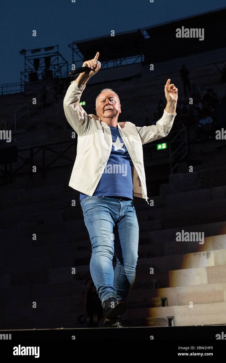 Arena, Verona, Italia, 15 luglio 2025, Jim Kerr (Simple Minds) durante Simple Minds - Concerto musicale Foto Stock