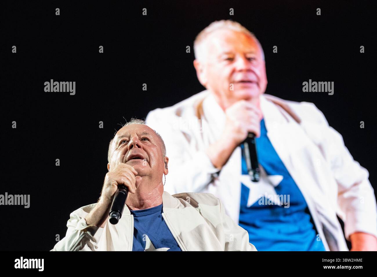 Arena, Verona, Italia, 15 luglio 2025, Jim Kerr (Simple Minds) durante Simple Minds - Concerto musicale Foto Stock
