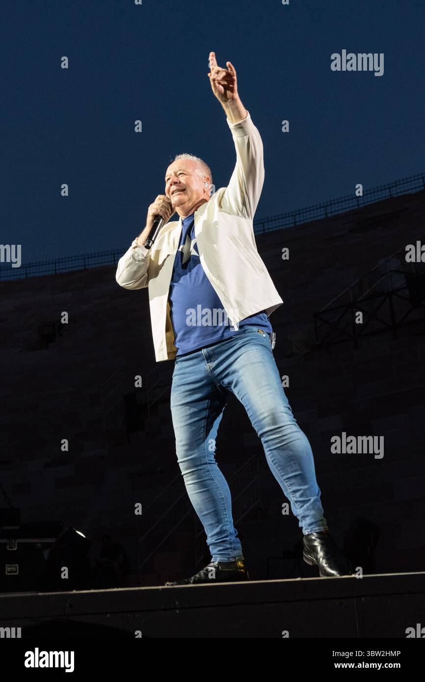 Arena, Verona, Italia, 15 luglio 2025, Jim Kerr (Simple Minds) durante Simple Minds - Concerto musicale Foto Stock