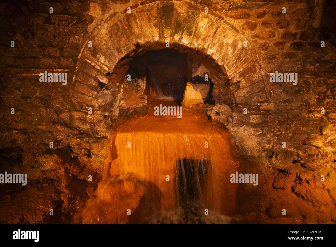 Inghilterra, Somerset, Bath, le terme romane, ingresso alle terme delle acque di sorgente Foto Stock