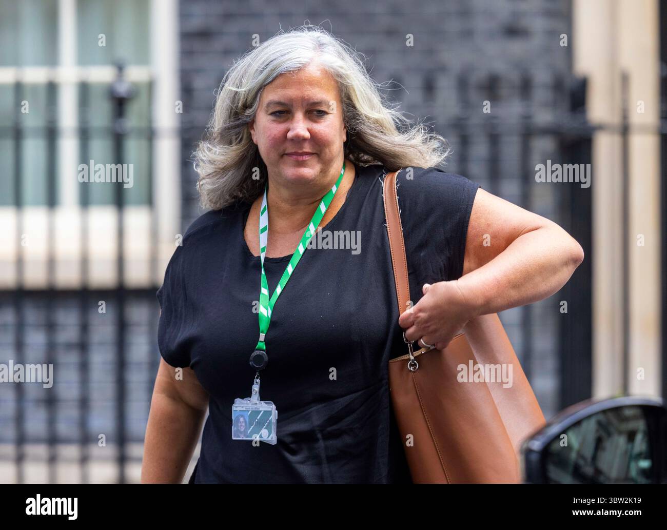 Londra, Regno Unito. 16 luglio 2025. Heidi Alexander, Segretario dei trasporti, incontra gli studenti della Summer School di Stafford in Downing Street. Crediti: Mark Thomas/Alamy Live News Foto Stock