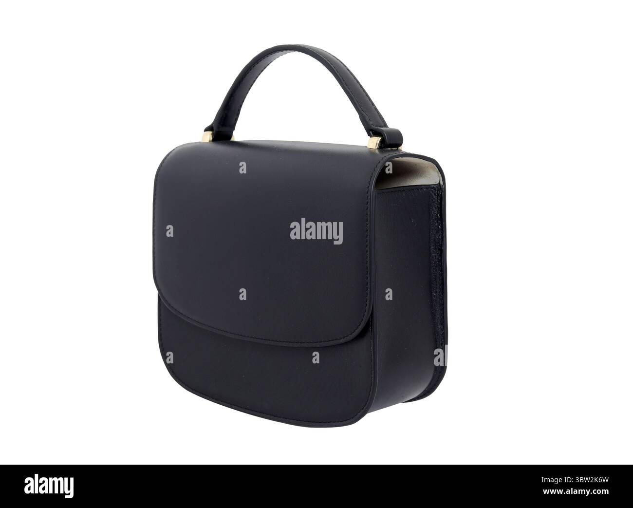 Elegante borsa in pelle nera con silhouette strutturata e robusto manico superiore. Perfetta per eventi formali o per l'eleganza quotidiana. Resistente, compatto, AN Foto Stock
