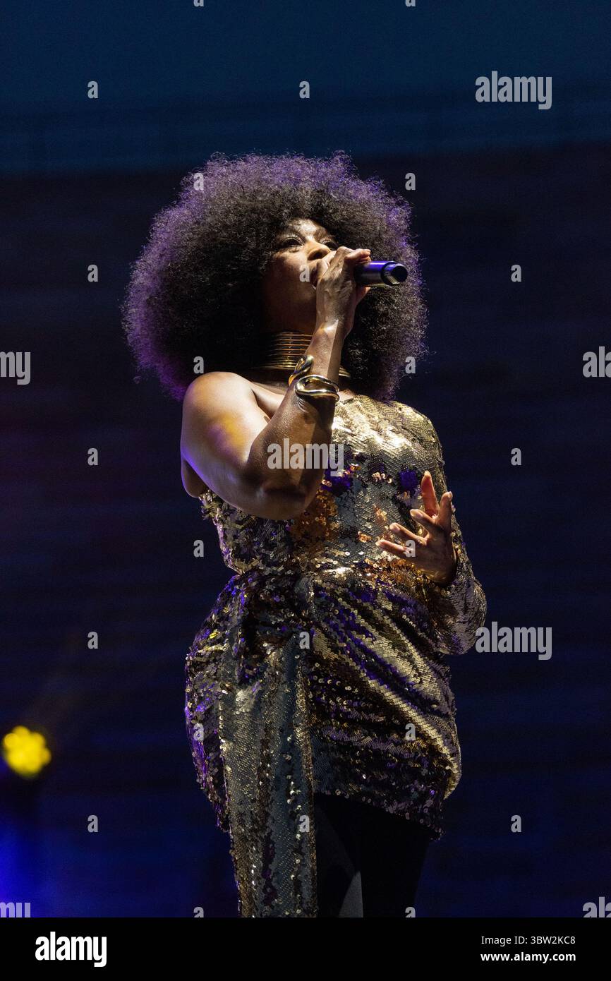 Arena, Verona, Italia, 15 luglio 2025, menti semplici durante Simple Minds - Concerto musicale Foto Stock