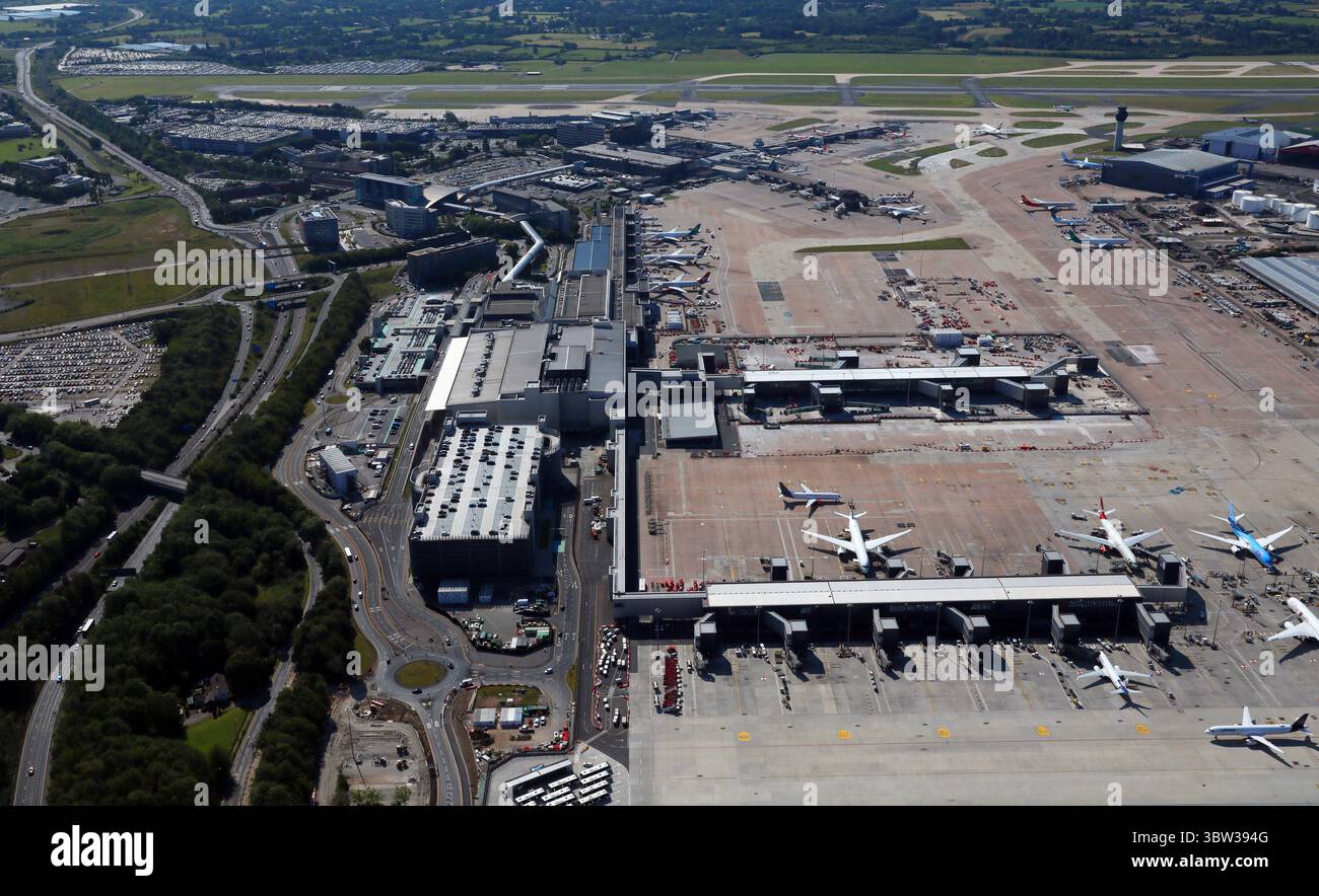 Vista aerea del Terminal 2 dell'aeroporto di Manchester Foto Stock