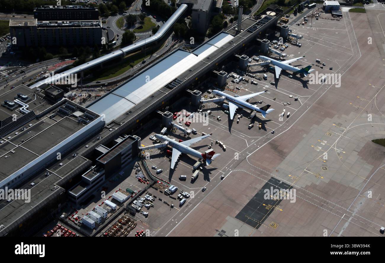 Vista aerea del Terminal 2 dell'aeroporto di Manchester Foto Stock
