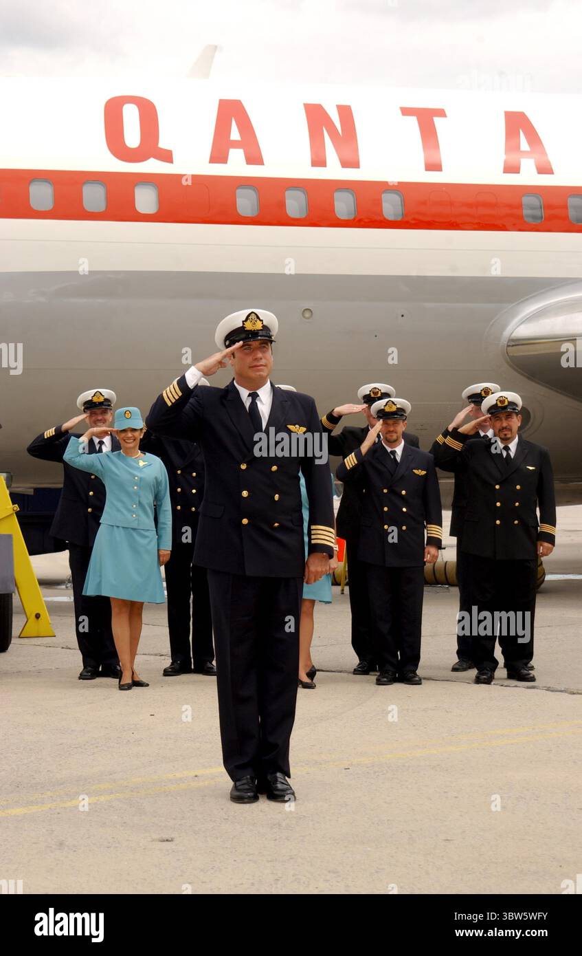 28 AGOSTO 2002 - IL TOUR GLOBALE K25984AR SPIRIT OF FRIENDSHIP SI FERMA ALL'AEROPORTO JFK, NYC 08/28/02. (Immagine di credito: © Andrea Renault/ZUMA Wire) Foto Stock
