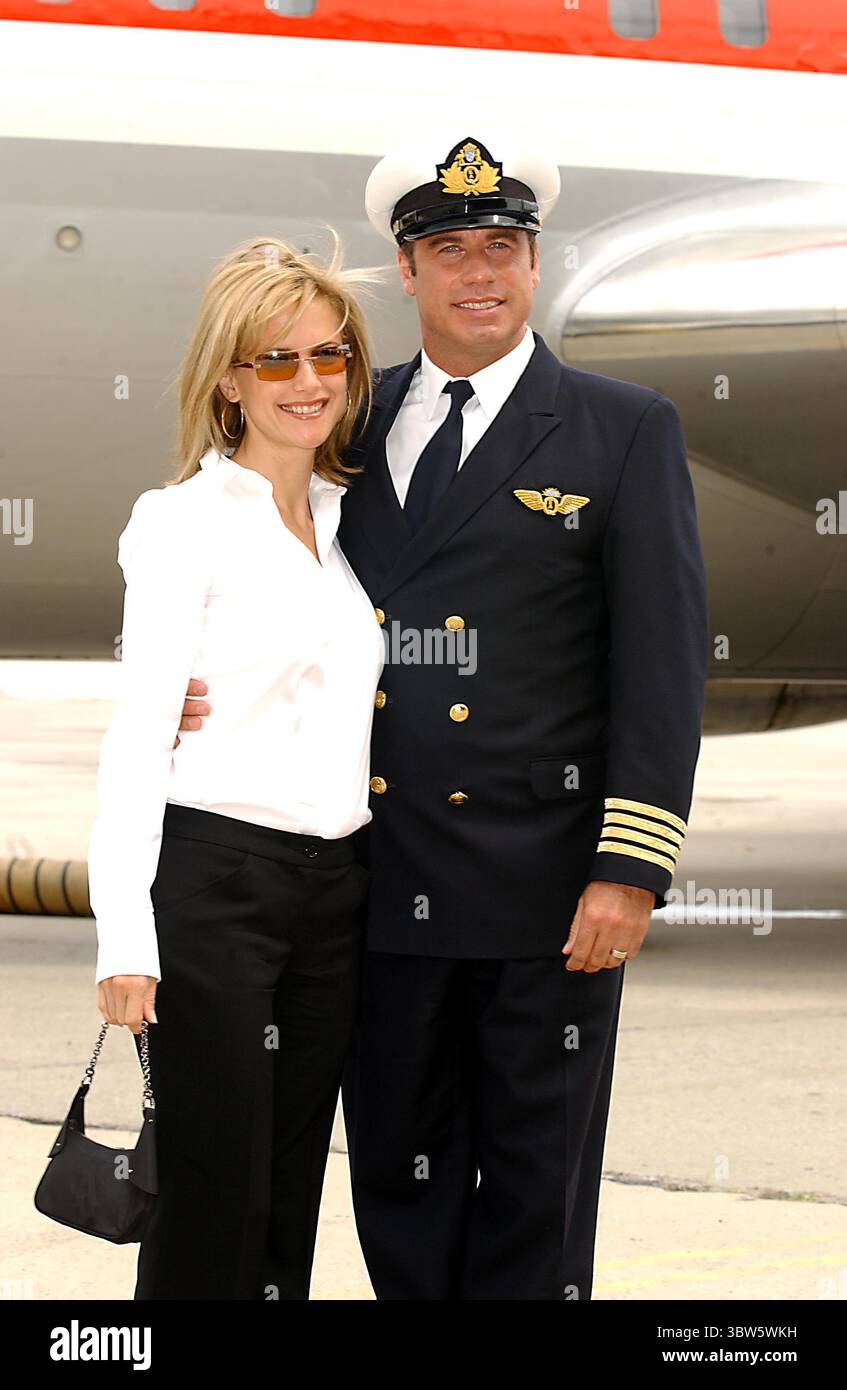 28 AGOSTO 2002 - IL TOUR GLOBALE K25984AR SPIRIT OF FRIENDSHIP SI FERMA ALL'AEROPORTO JFK, NYC 08/28/02. (Immagine di credito: © Andrea Renault/ZUMA Wire) Foto Stock