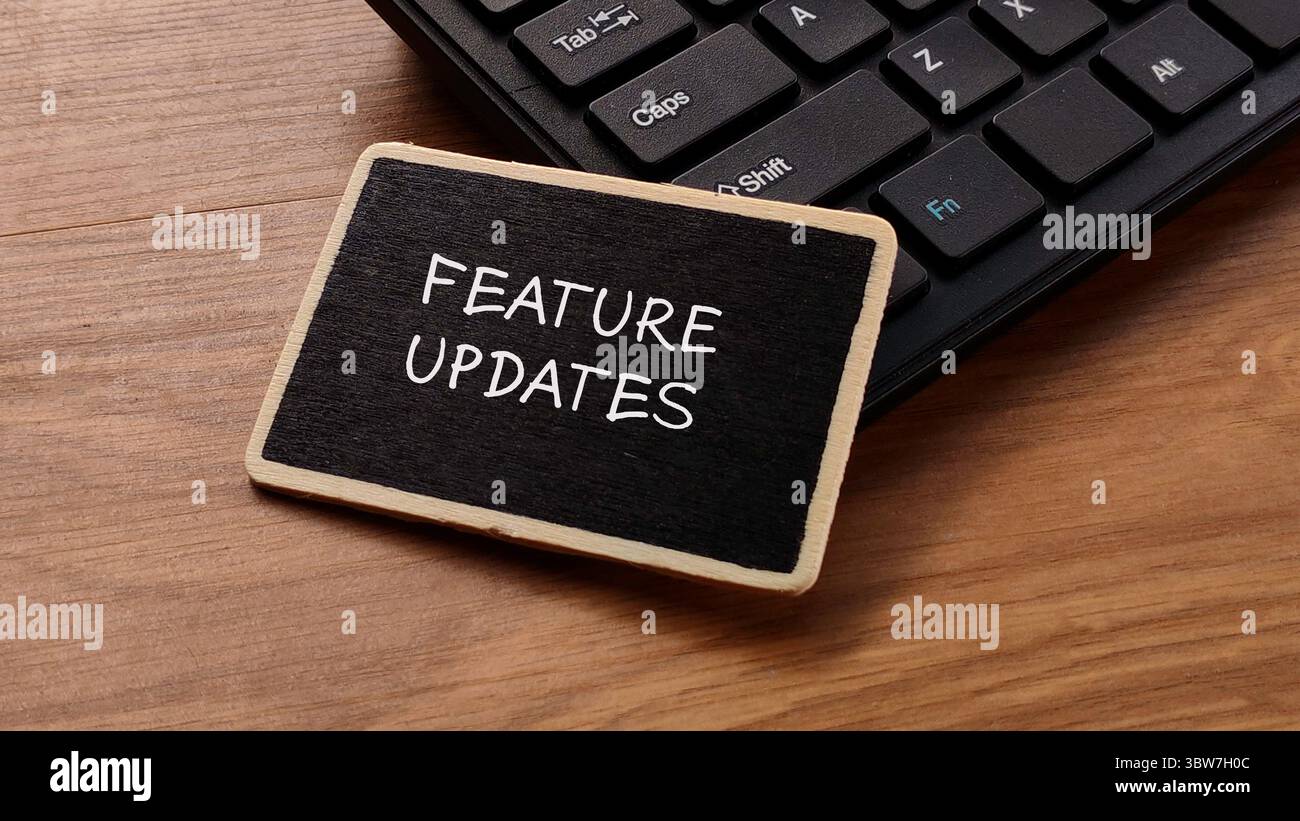 Informazioni sugli aggiornamenti delle funzioni con tastiera e lavagna Foto Stock