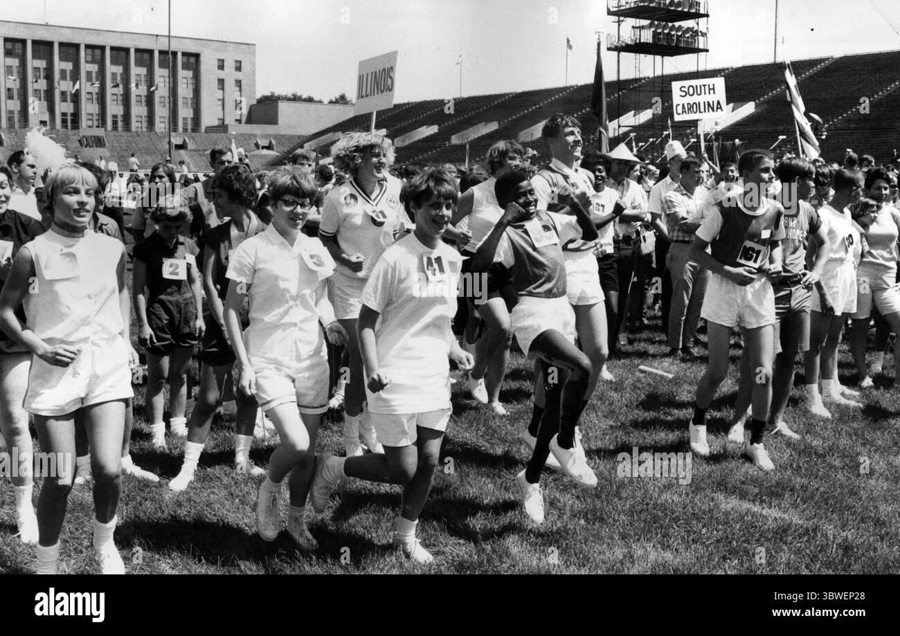 23 dicembre 2020, USA: Le Olimpiadi speciali di Chicago, co-sponsorizzate dal Chicago Park District e dalla fondazione Joseph Kennedy Jr., si tennero per la prima volta il 20 luglio 1968 al Soldier Field di Chicago. L'evento ha fornito una competizione atletica per le persone con disabilità. (Immagine di credito: © TNS via cavo ZUMA) Foto Stock