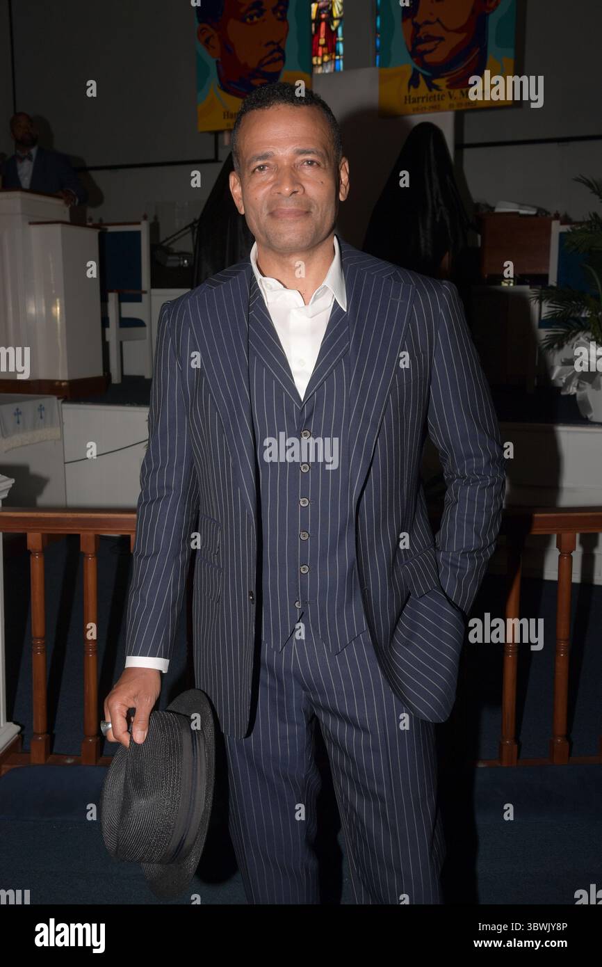 FORT LAUDERDALE, FL - 19 GIUGNO: Il regista/attore Mario Van Peebles sarà protagonista e regista di film sui diritti civili attiva Harry T. & Harriette V. Moore, che sarà anche protagonista dell'attrice di Broadway Aisha Jackson annunciato il 19 giugno 2021 a Fort Lauderdale, Florida.. Persone: Mario Van Peebles. (Immagine di credito: © SMG via ZUMA Wire) Foto Stock