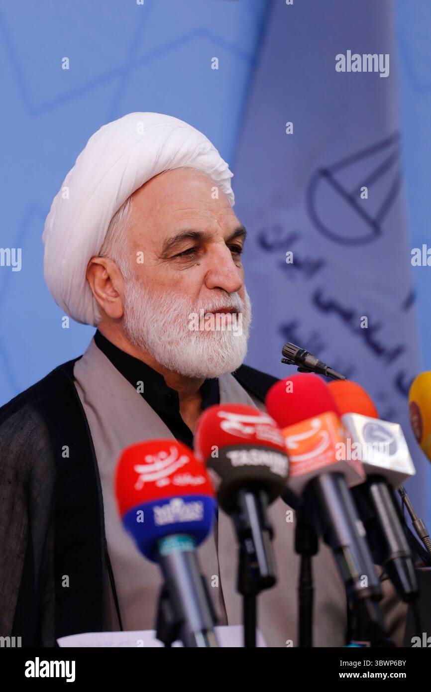 17 settembre 2017, Teheran, Iran: Questa foto mostra il nuovo capo dell'autorità giudiziaria iraniana, GHOLAMHOSSEIN MOHSENI EJEI. Mohseni-Ejei è stato nominato capo dell'autorità giudiziaria dal supremo leader iraniano, l'Ayatollah Ali Khamenei, in sostituzione del presidente eletto Ebrahim Raisi, che dovrebbe assumere l'incarico all'inizio di agosto. (Immagine di credito: © Rouzbeh Fouladi/ZUMA Wire) Foto Stock