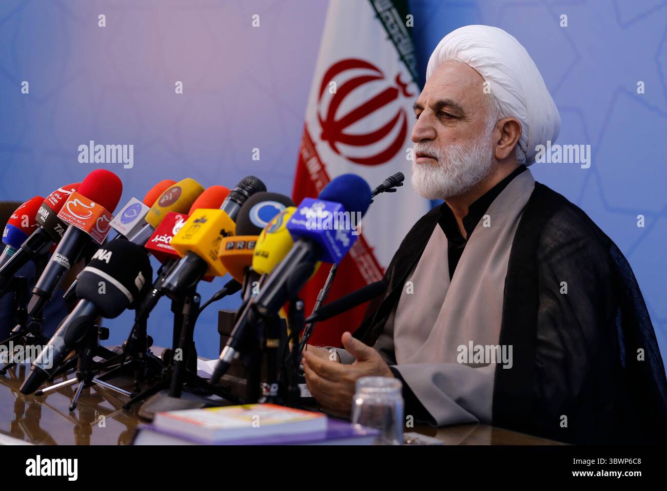 17 settembre 2017, Teheran, Iran: Questa foto mostra il nuovo capo dell'autorità giudiziaria iraniana, GHOLAMHOSSEIN MOHSENI EJEI. Mohseni-Ejei è stato nominato capo dell'autorità giudiziaria dal supremo leader iraniano, l'Ayatollah Ali Khamenei, in sostituzione del presidente eletto Ebrahim Raisi, che dovrebbe assumere l'incarico all'inizio di agosto. (Immagine di credito: © Rouzbeh Fouladi/ZUMA Wire) Foto Stock