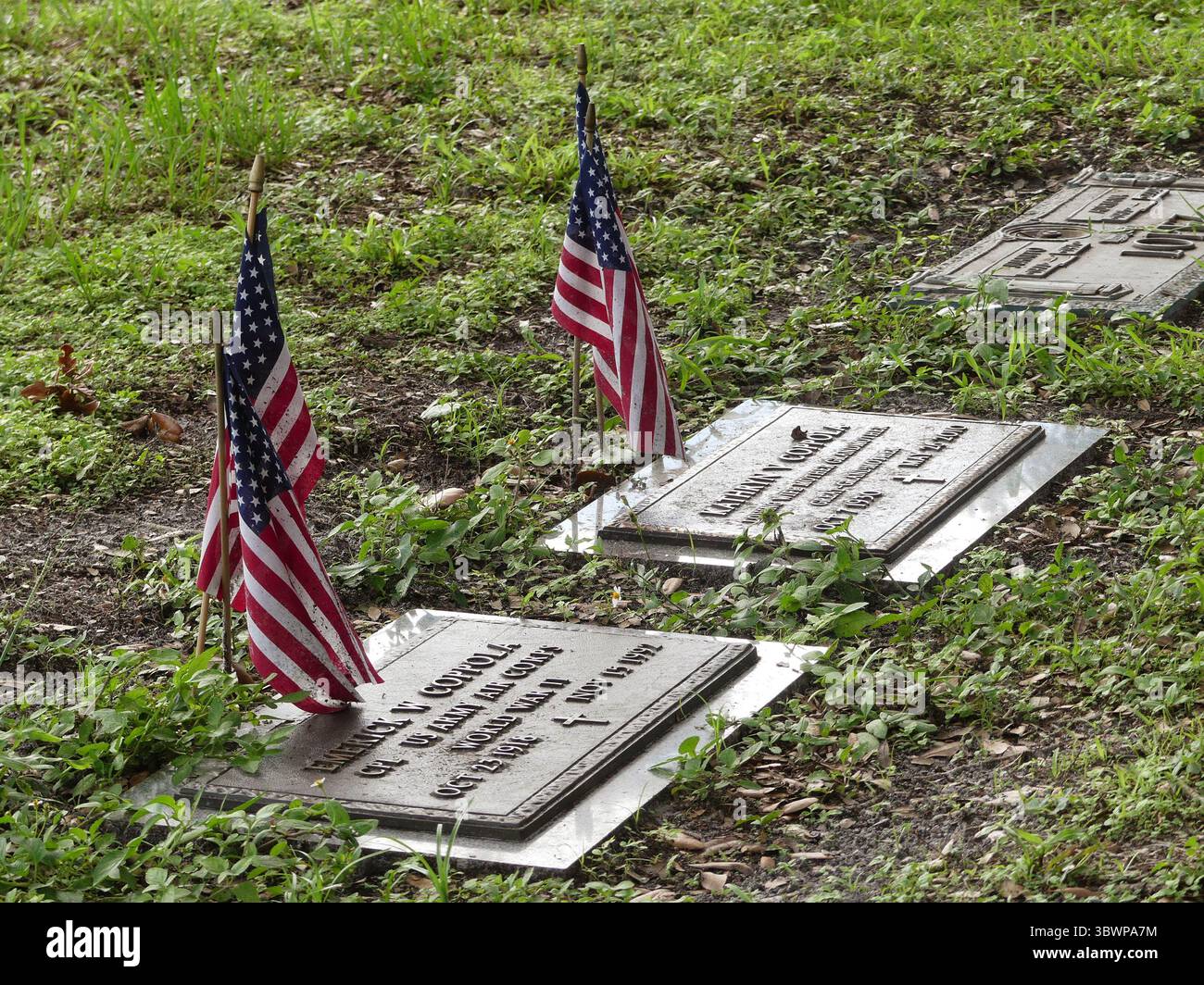1 luglio 2021, SARASOTA, FLORIDA, Stati Uniti: Sarasota Memorial Park, un luogo di sepoltura che offre servizi funebri e sepolture. Il cimitero fornisce informazioni sulle politiche funerarie e di sepoltura, i registri di sepoltura e i registri delle trame. (Immagine di credito: © John Marshall Mantel/ZUMA Wire) Foto Stock