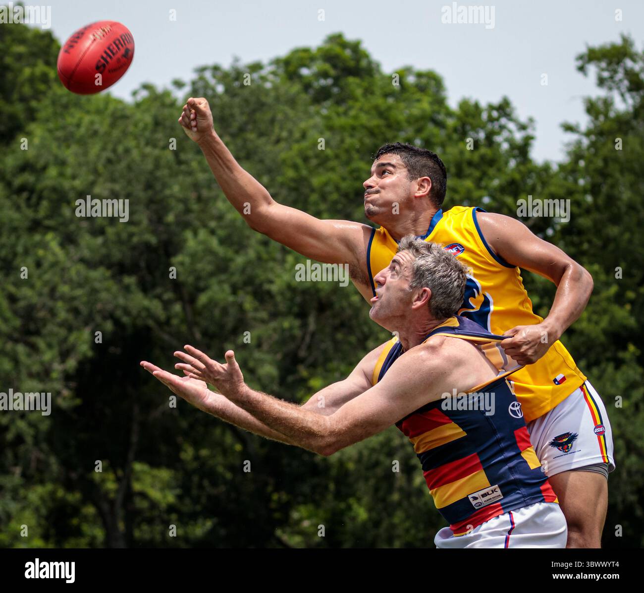 12 giugno 2021, Austin, Texas, Stati Uniti: Partita della United States Australian Football League tra i dingo Austin Crows e Dallas all'Onion Creek Soccer Complex di Austin, Texas. (Immagine di credito: © Ralph Arvesen/ZUMA Press) Foto Stock