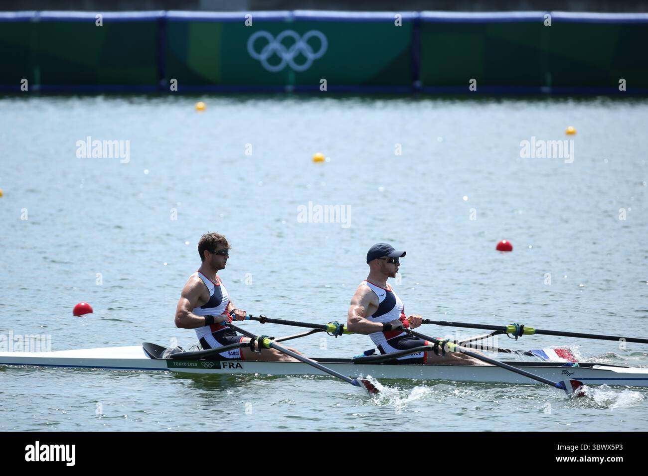23 luglio 2021, Koto City, Tokyo, Giappone: Hugo BOUCHERON e Matthieu ANDRODIAS vincono il canottaggio maschile Double Sculls Heat al Sea Forest Waterway il 23 luglio 2021 a Tokyo, Giappone (Credit Image: © Mickael Chavet via ZUMA Press Wire) Foto Stock