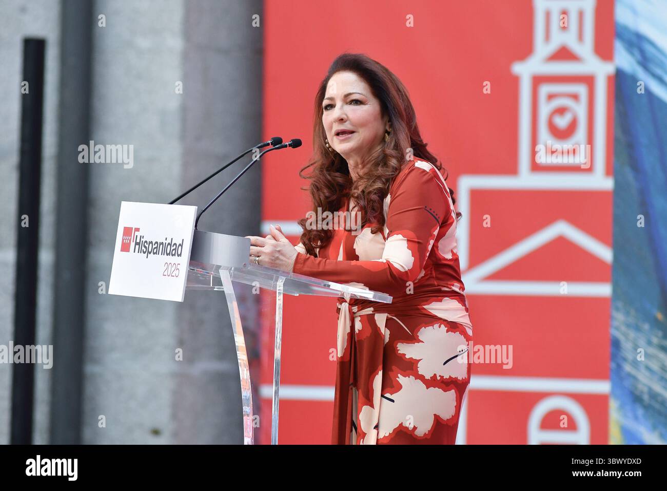 Madrid, Spagna. 17 luglio 2025. La cantante Gloria Estefan partecipa alla presentazione del programma Hispanidad 2025 presso la Real Casa de Correos. Credito: SOPA Images Limited/Alamy Live News Foto Stock