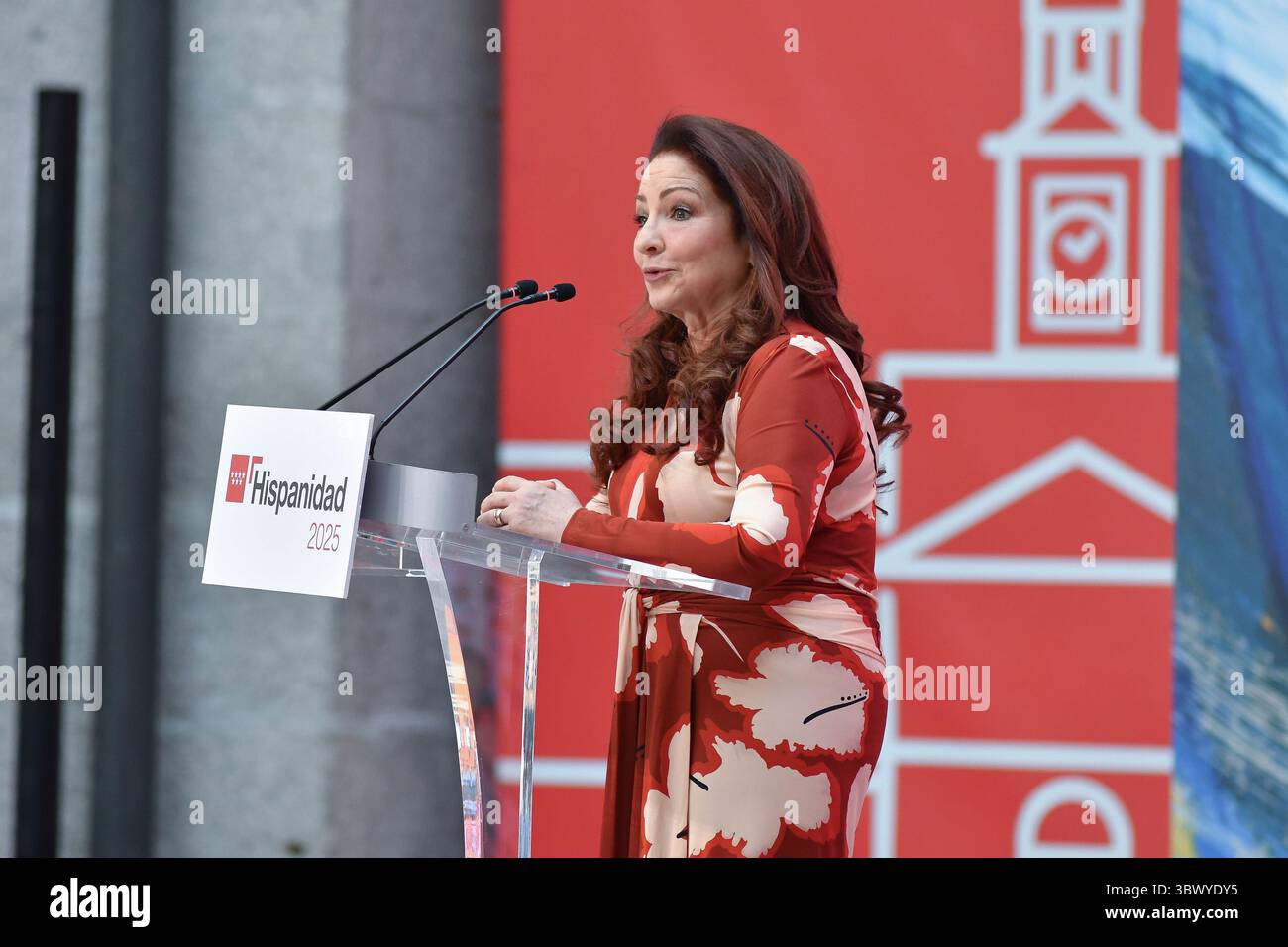 Madrid, Spagna. 17 luglio 2025. La cantante Gloria Estefan partecipa alla presentazione del programma Hispanidad 2025 presso la Real Casa de Correos. Credito: SOPA Images Limited/Alamy Live News Foto Stock